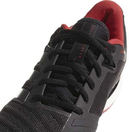 Tough Upper shoes for platform tennis